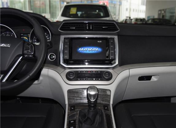 哈弗H6 Coupe 2015款 蓝标 2.0T 手动两驱精英型 中控类   中控台