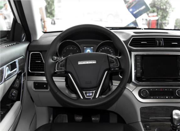 哈弗H6 Coupe 2015款 蓝标 2.0T 手动两驱尊贵型 中控类   驾驶位
