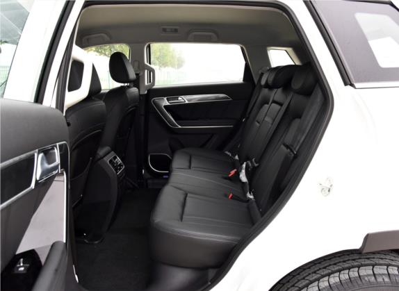 哈弗H6 Coupe 2015款 蓝标改款 2.0T 手动两驱都市型 车厢座椅   后排空间