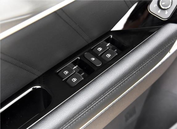 哈弗H6 Coupe 2015款 蓝标改款 2.0T 手动两驱都市型 车厢座椅   门窗控制