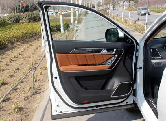 哈弗H6 Coupe 2016款 蓝标柴油 2.0T 手动两驱都市型 国V 车厢座椅   前门板