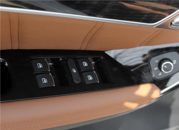 哈弗H6 Coupe 2016款 蓝标柴油 2.0T 手动两驱都市型 国V 车厢座椅   门窗控制