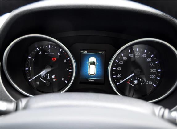 哈弗H6 Coupe 2017款 蓝标 2.0T 手动两驱精英型 中控类   仪表盘