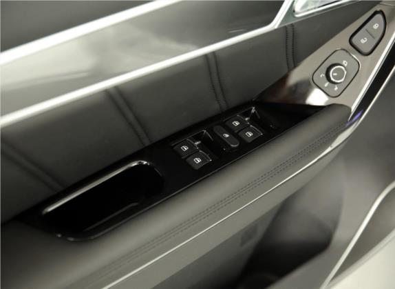 哈弗H6 Coupe 2017款 红标柴油 2.0T 手动两驱精英型 国V 车厢座椅   门窗控制