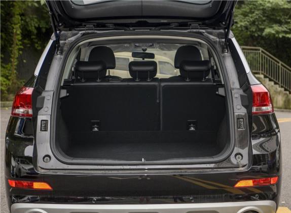 哈弗H6 Coupe 2019款 1.5T 自动两驱精英型 国VI 车厢座椅   后备厢