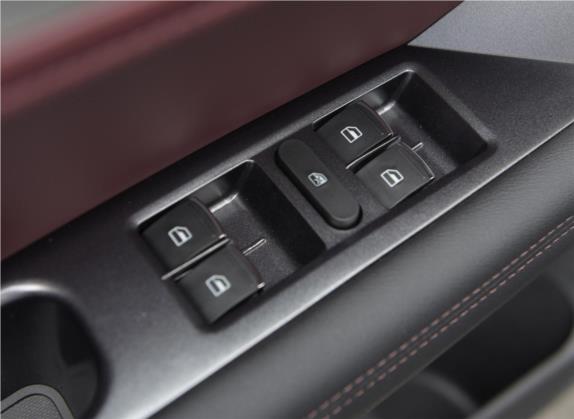 哈弗H6 Coupe 2019款 1.5T 自动两驱精英型 国VI 车厢座椅   门窗控制