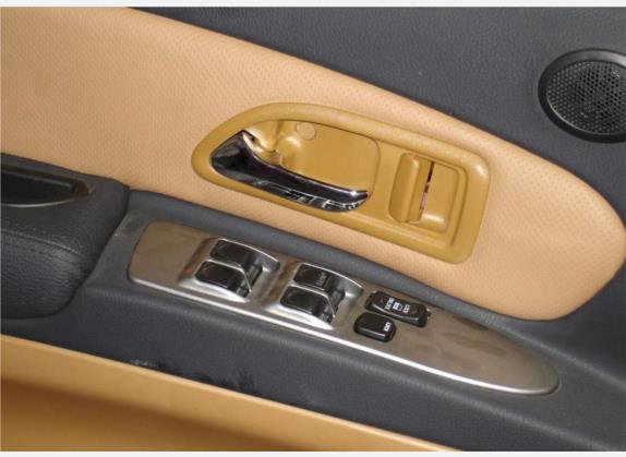 哈弗H3 2005款 2.4L 四驱超豪华型 车厢座椅   门窗控制