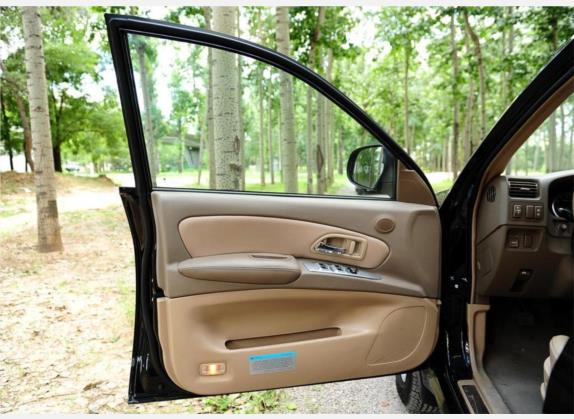哈弗H3 2009款 锐意版 2.0L 天窗版 车厢座椅   前门板