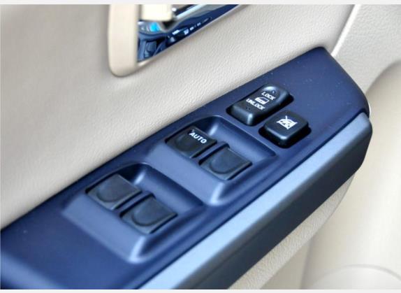 哈弗H3 2010款 领先版 2.5TCI 四驱豪华型 车厢座椅   门窗控制