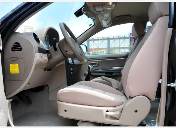 哈弗H3 2010款 领先版 2.4L 四驱豪华型 车厢座椅   前排空间