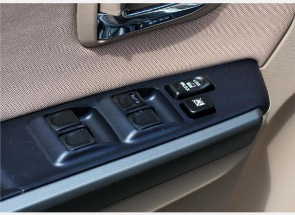 哈弗H3 2010款 锐意版 2.0L 豪华型 车厢座椅   门窗控制