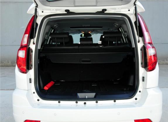 哈弗H3 2010款 锐意版 2.0L 天窗版 车厢座椅   后备厢