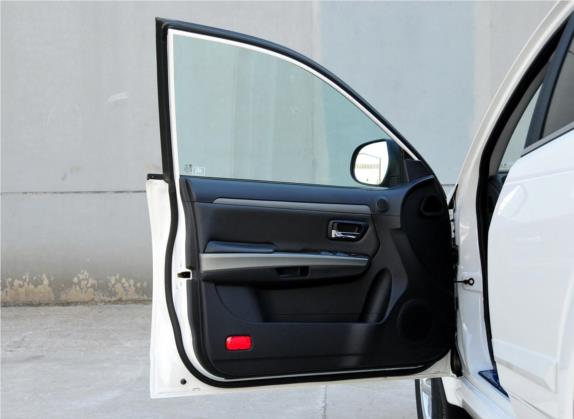 哈弗H3 2010款 锐意版 2.0L 天窗版 车厢座椅   前门板