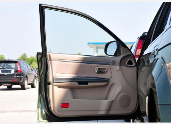 哈弗H3 2010款 领先版 2.5TCI 两驱舒适型 车厢座椅   前门板