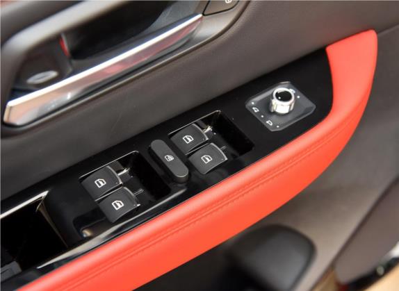 哈弗H2s 2017款 红标 1.5T 双离合豪华型 车厢座椅   门窗控制