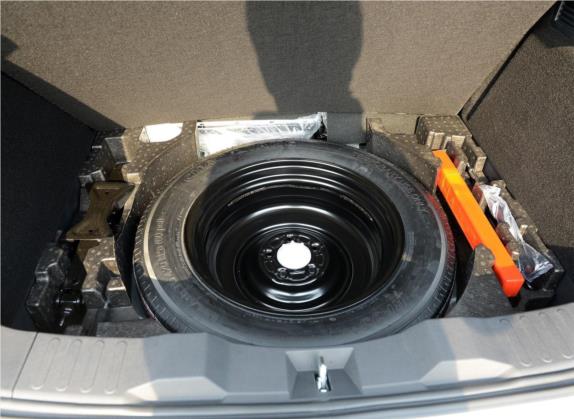 哈弗H2s 2017款 红标 1.5T 手动舒适型 其他细节类   备胎