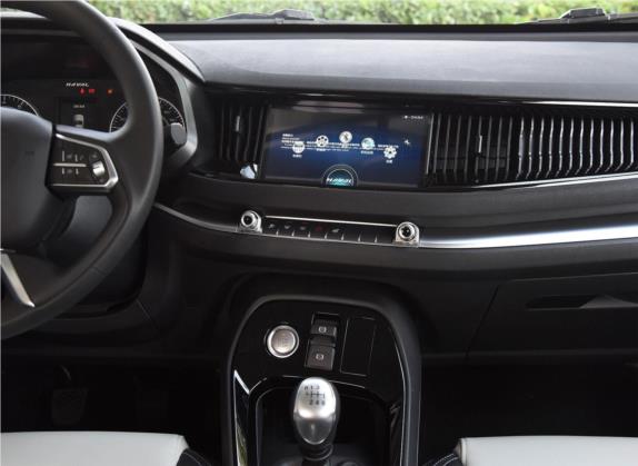 哈弗H2s 2018款 蓝标 1.5T 手动舒适型 中控类   中控台