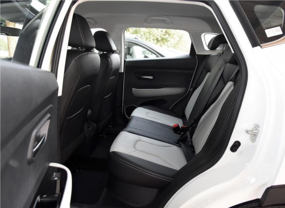 哈弗H2s 2018款 蓝标 1.5T 手动舒适型 车厢座椅   后排空间