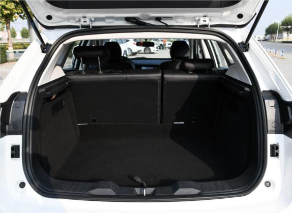 哈弗H2s 2018款 红标 1.5T 双离合舒适型 车厢座椅   后备厢