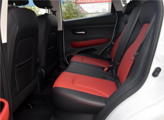 哈弗H2s 2018款 蓝标 1.5T 双离合舒适型 车厢座椅   后排空间