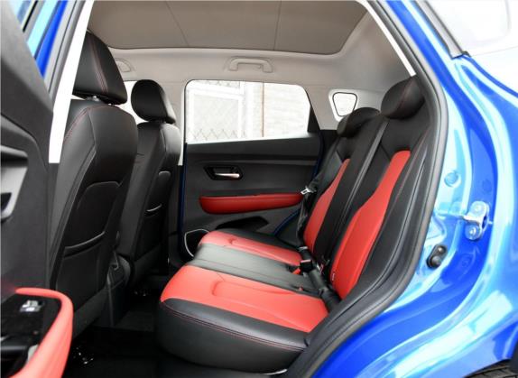 哈弗H2s 2018款 蓝标 1.5T 双离合精英型 车厢座椅   后排空间