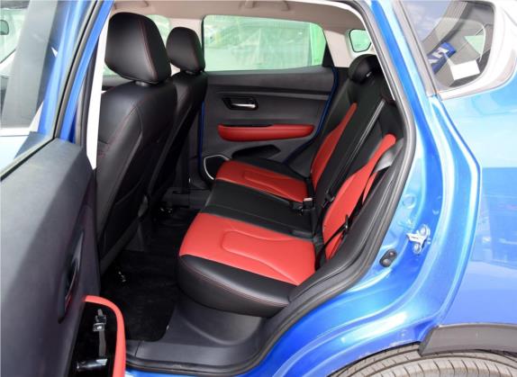 哈弗H2s 2018款 蓝标 1.5T 手动风尚型 车厢座椅   后排空间