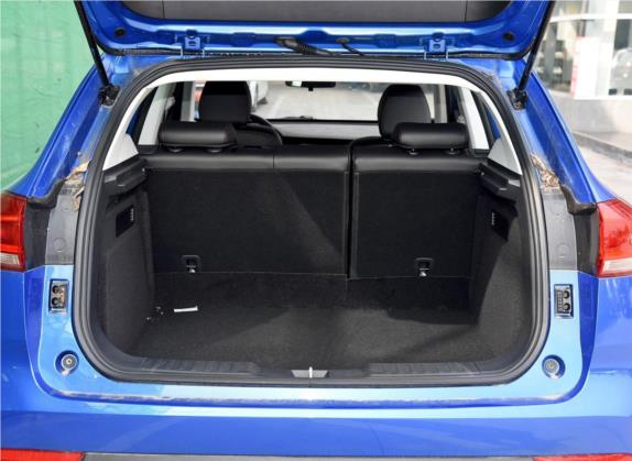 哈弗H2s 2018款 蓝标 1.5T 手动风尚型 车厢座椅   后备厢