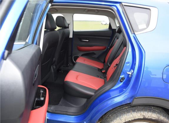 哈弗H2s 2018款 红标 1.5T 双离合智尚型 车厢座椅   后排空间