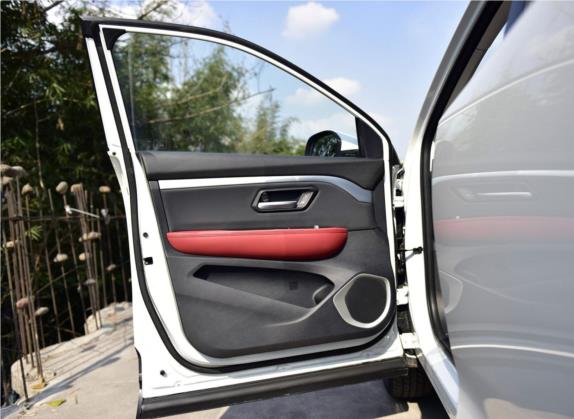 哈弗H2s 2018款 1.5T 双离合智尚型 车厢座椅   前门板