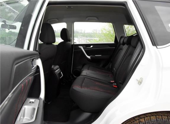 哈弗M6 2017款 1.5T 手动两驱都市型 车厢座椅   后排空间