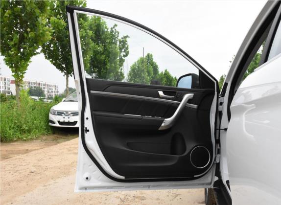 哈弗M6 2017款 1.5T 手动两驱都市型 车厢座椅   前门板