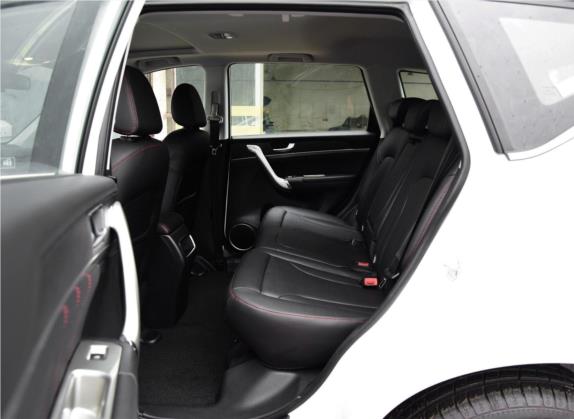 哈弗M6 2017款 1.5T 手动两驱精英型 车厢座椅   后排空间
