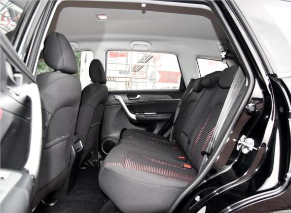 哈弗M6 2017款 1.5T 自动两驱都市型 车厢座椅   后排空间