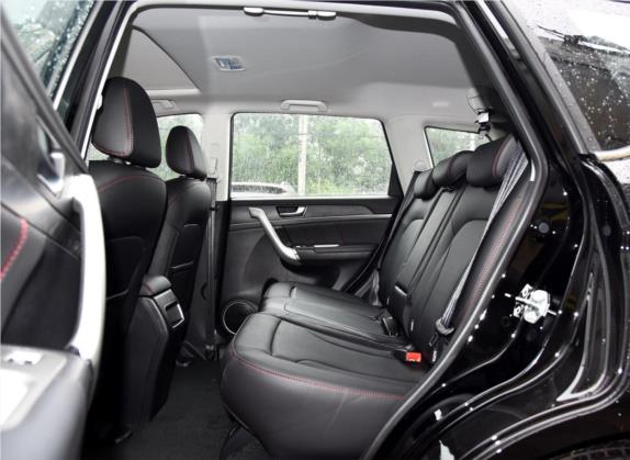 哈弗M6 2017款 1.5T 自动两驱精英型 车厢座椅   后排空间