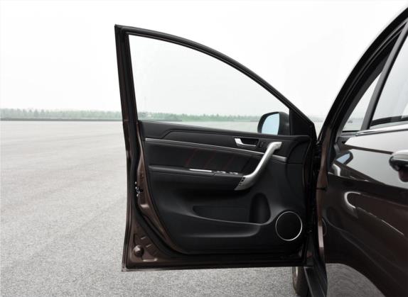 哈弗M6 2017款 1.5T 自动两驱尊贵型 车厢座椅   前门板
