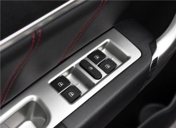 哈弗M6 2017款 1.5T 自动两驱尊贵型 车厢座椅   门窗控制