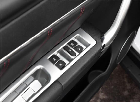 哈弗M6 2018款 1.5T 手动两驱都市型 车厢座椅   门窗控制