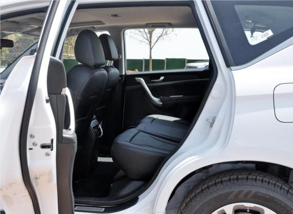 哈弗M6 2018款 1.5T DCT两驱尊贵型 车厢座椅   后排空间