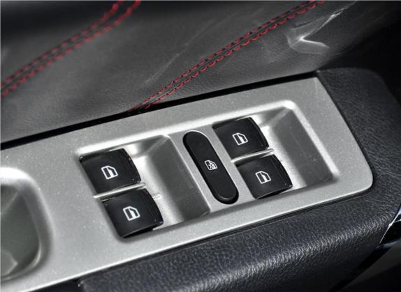 哈弗M6 2018款 1.5T DCT两驱尊贵型 车厢座椅   门窗控制