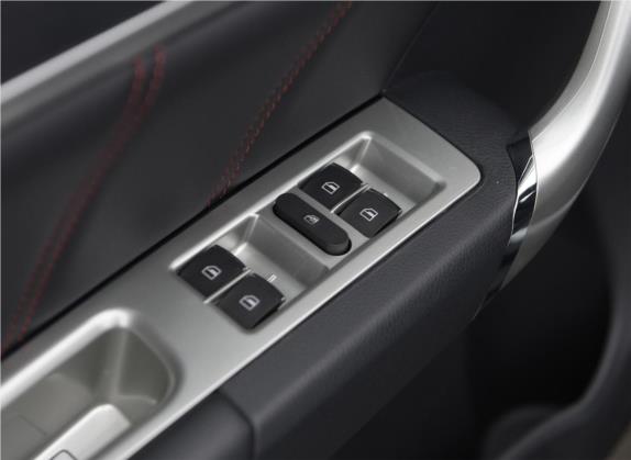 哈弗M6 2019款 1.5T 手动两驱都市型 国VI 车厢座椅   门窗控制