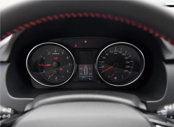 哈弗M6 2019款 1.5T 手动两驱精英型 国V 中控类   仪表盘