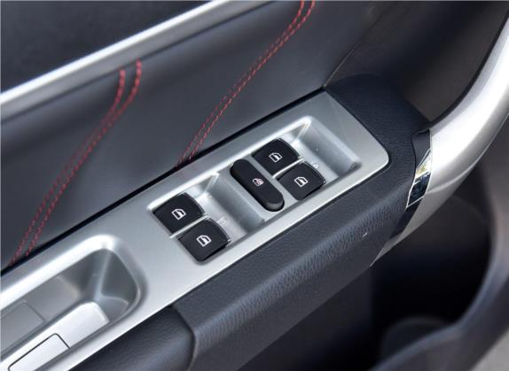 哈弗M6 2019款 1.5T DCT两驱超值版 国VI 车厢座椅   门窗控制
