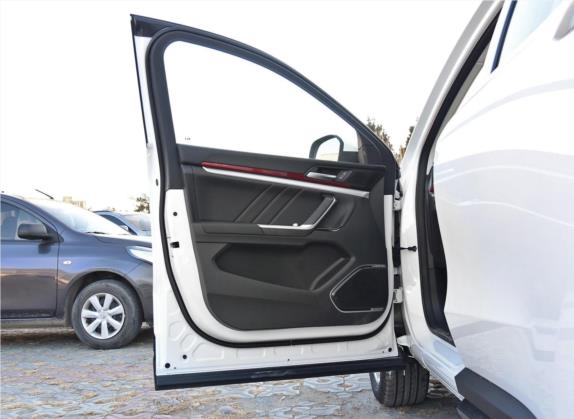 哈弗H4 2019款 1.5GDIT DCT精英智联版 国V 车厢座椅   前门板