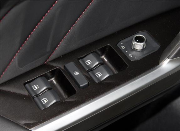 哈弗H4 2019款 红标 1.5GDIT DCT精英智联版 车厢座椅   门窗控制