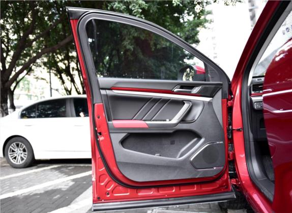 哈弗H4 2019款 红标 1.5GDIT DCT豪华智联版 车厢座椅   前门板
