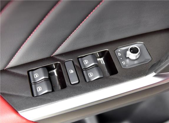 哈弗H4 2019款 红标 1.5GDIT DCT豪华智联版 车厢座椅   门窗控制