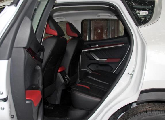哈弗H4 2019款 红标 1.5GDIT DCT超豪智联版 车厢座椅   后排空间