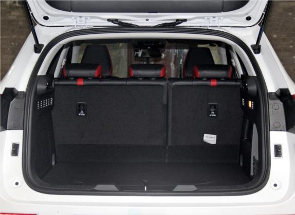 哈弗H4 2019款 红标 1.5GDIT DCT超豪智联版 车厢座椅   后备厢