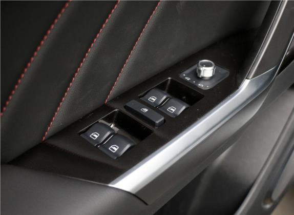 哈弗H4 2020款 乐享版 1.5T 手动智 车厢座椅   门窗控制