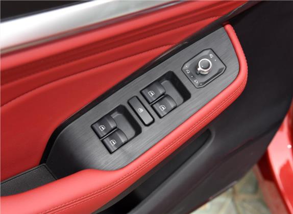 哈弗F5 2019款 国潮版 1.5T i潮 国V 车厢座椅   门窗控制